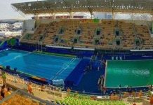 Vì sao bể bơi Olympic Rio 2016 chuyển màu sau một đêm?