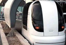 Năm 2010 xe taxi tự lái hoạt động