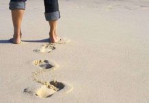 Nhận dạng con người bằng dấu chân