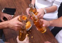 Thực hư chuyện uống rượu làm ấm người