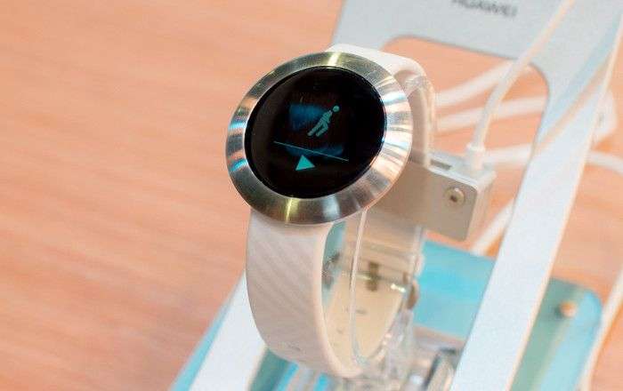 Đồng hồ theo dõi sức khỏe Huawei Honor Band Z1