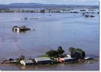 Australia hứng chịu nạn lụt tồi tệ nhất trong hai thập niên