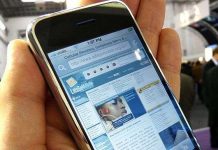 Smartphone khiến bạn đãng trí và thô lỗ?