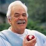 Người già thường lạc quan hơn người trẻ