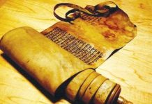 Giấu báu vật văn hóa trên mặt trăng