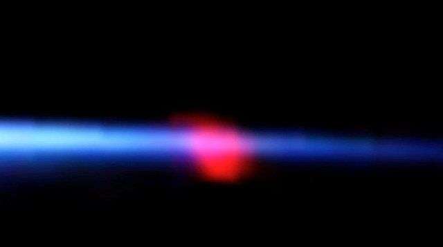 Bí ẩn đốm sáng hình trái tim lượn quanh trạm ISS