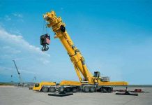 Cần cẩu di động cao và khỏe nhất thế giới