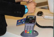 Đồng hồ có thể trả tiền mua hàng hóa