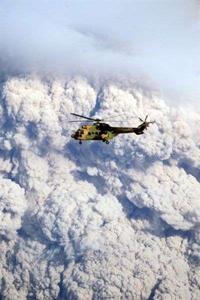 Cận cảnh núi lửa Chile phun trào