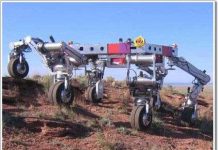 Xe tự hành đi được trên nhiều địa hình