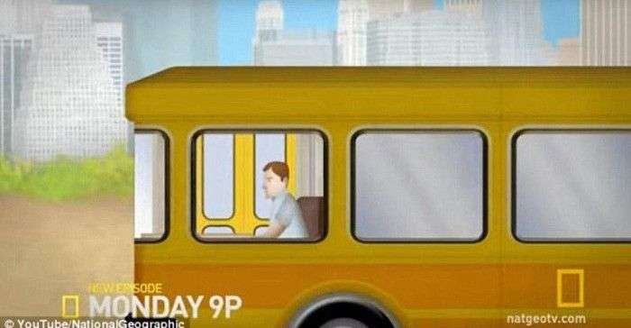 Theo bạn chiếc xe bus này đang chạy về hướng nào?