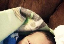 Em bé Nam Phi mang vết bớt con số "thần thánh" trên trán