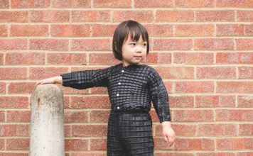 Phát minh mới: quần áo "lớn" cùng con trẻ