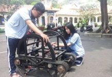 Xe lăn vượt địa hình mang tên TN98