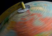 Vì sao ta không cảm nhận được Trái đất đang quay?