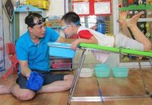 Thiết bị học bơi trên cạn