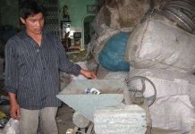 Nông dân sáng chế máy dập lon phế liệu