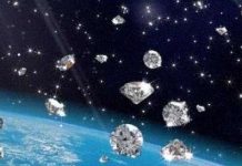 1000 tấn kim cương trút xuống Thổ tinh và Mộc tinh mỗi năm