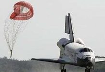 Tàu Discovery trở về Trái Đất an toàn