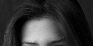 Tại sao phụ nữ “mít ướt” hơn đàn ông?