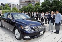 Xe chống đạn đắt nhất Nhật Bản của Thủ tướng Abe