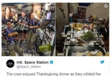 Nếu có một bữa tiệc trên tàu vũ trụ, các phi hành gia sẽ làm gì? Nếu có một bữa tiệc trên tàu vũ trụ, các phi hành gia sẽ làm gì?