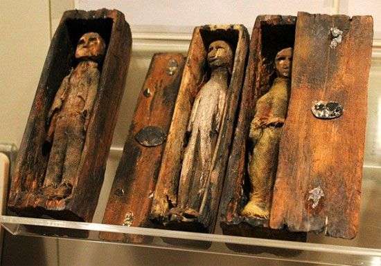 Bí ẩn trong 17 chiếc quan tài gỗ chứa xác ướp tí hon
