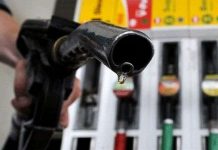 Đổ nhầm nhiên liệu có thể phá tan máy ôtô