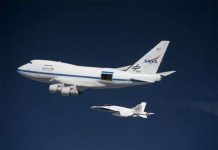 Thử nghiệm máy đo quang phổ EXES trên Boeing 747