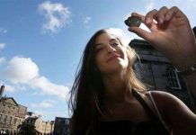 Mảnh thiên thạch trị giá 330 triệu đồng