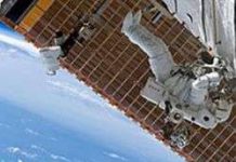 Tàu Endeavour về trái đất sớm hơn dự định