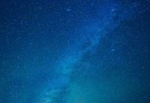 Flo trong kem đánh răng có nguồn gốc từ những ngôi sao