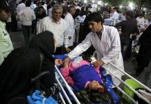 Iran: Hàng trăm người chết vì động đất kép Iran: Hàng trăm người chết vì động đất kép