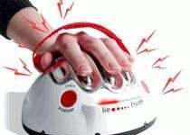 Người đàn ông không bị điện giật