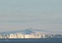 Sông băng Nam Cực đang mỏng đi với tốc độ báo động Sông băng Nam Cực đang mỏng đi với tốc độ báo động