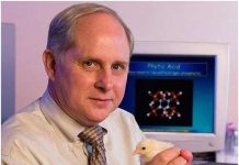 Tác động vào phân gà để làm sạch nguồn nước Tác động vào phân gà để làm sạch nguồn nước