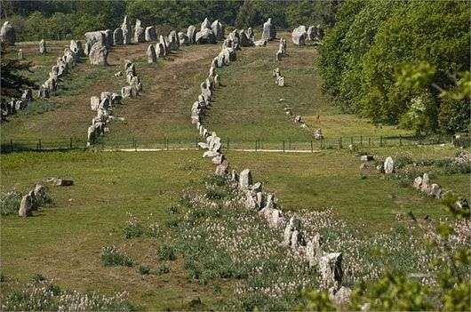 Rừng tượng đá bí ẩn thời tiền sử ở nước Pháp