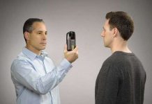 Biến “dế” thành máy quét sinh trắc học