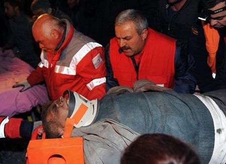 Lại động đất mạnh ở Thổ Nhĩ Kỳ, khách sạn đổ sập