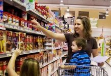 Bóc mẽ cách xếp hàng hóa "móc túi" người dùng ở siêu thị