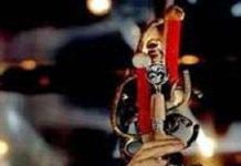 Tại sao người ta lại nuốt được kiếm?