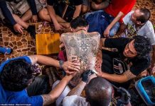 Bí ẩn thuật xăm huyền thuật của thiền sư Thái Lan