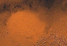 Phát hiện ra hai địa điểm có tiềm năng nuôi dưỡng sự sống trên Sao Hỏa