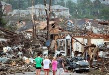 Bão lốc tàn phá nước Mỹ làm 159 người chết