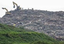 Bên trong "núi rác" nuôi sống 5.000 người dân nghèo Indonesia