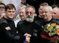 Triệu phú Nga lên ISS