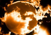 Vũ trụ "đang chết dần"