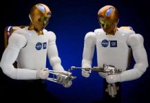 Robot phi hành gia đầu tiên sắp bay vào không gian