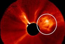 Trái đất đón năm mới trong bão mặt trời Trái đất đón năm mới trong bão mặt trời