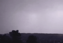 Kì bí hiện tượng "sét chổng ngược" tuyệt đẹp trong tự nhiên